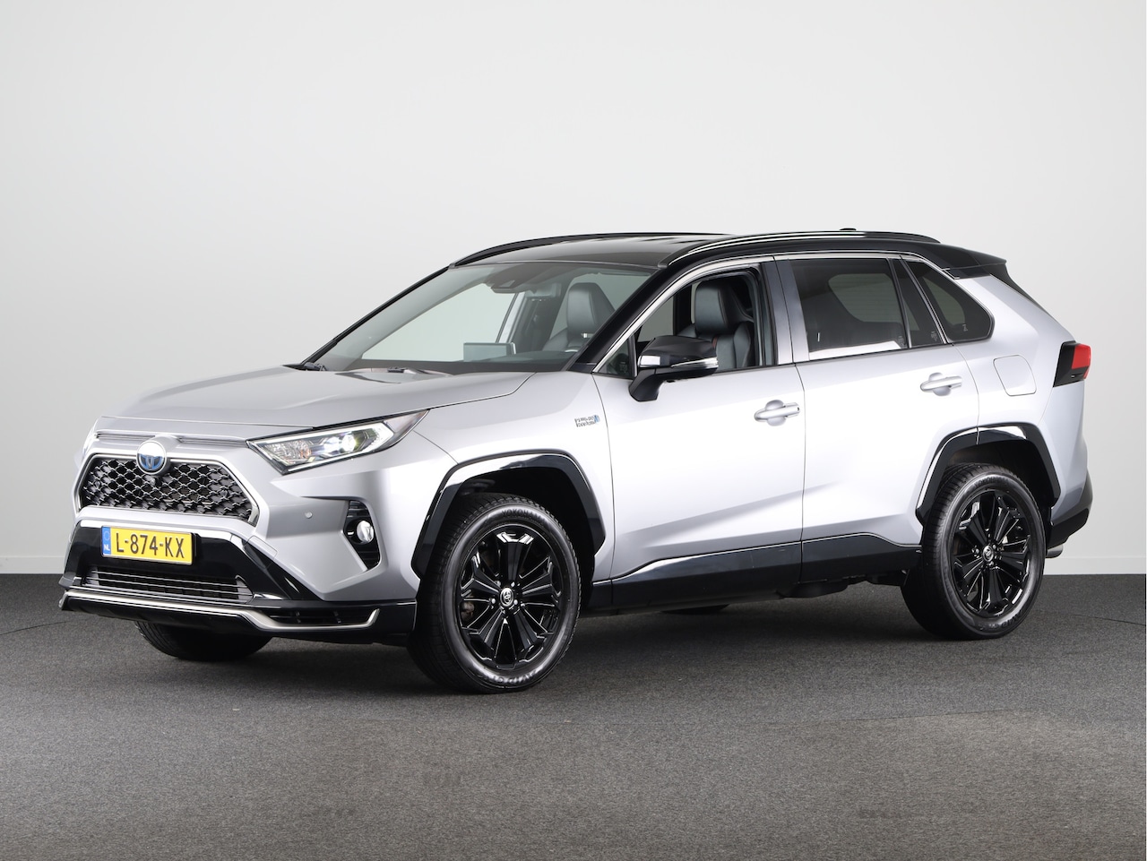 Toyota RAV4 - 2.5 Plug-in Hybrid AWD Bi-Tone Plus | Parkeersensoren | JBL-Audio | Navigatie | Climate Co - AutoWereld.nl