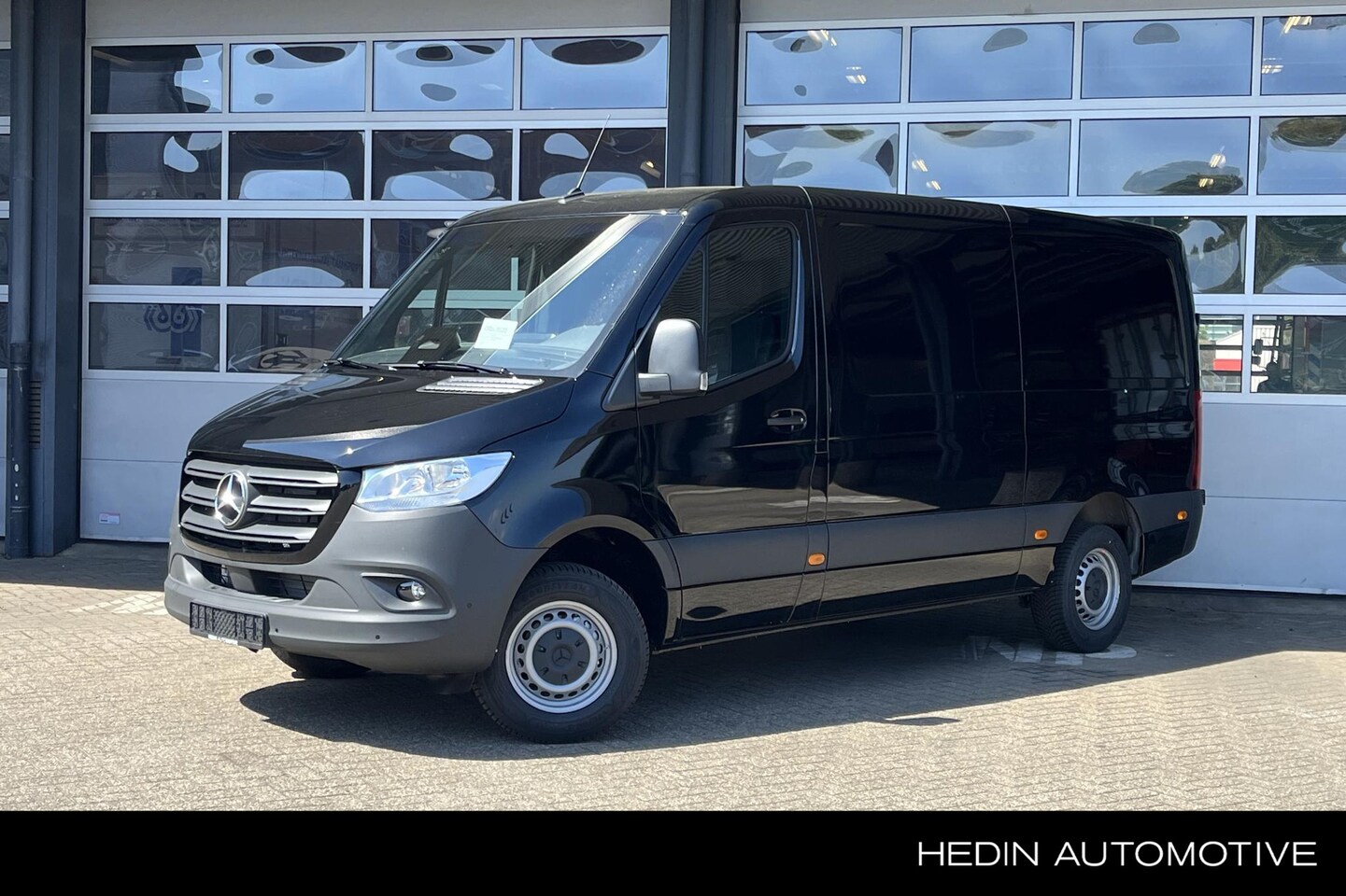 Mercedes-Benz Sprinter - 315 L2 Automaat Pro | Winterpakket | Parkeerpakket met achteruitrijcamera | Smartphone Int - AutoWereld.nl