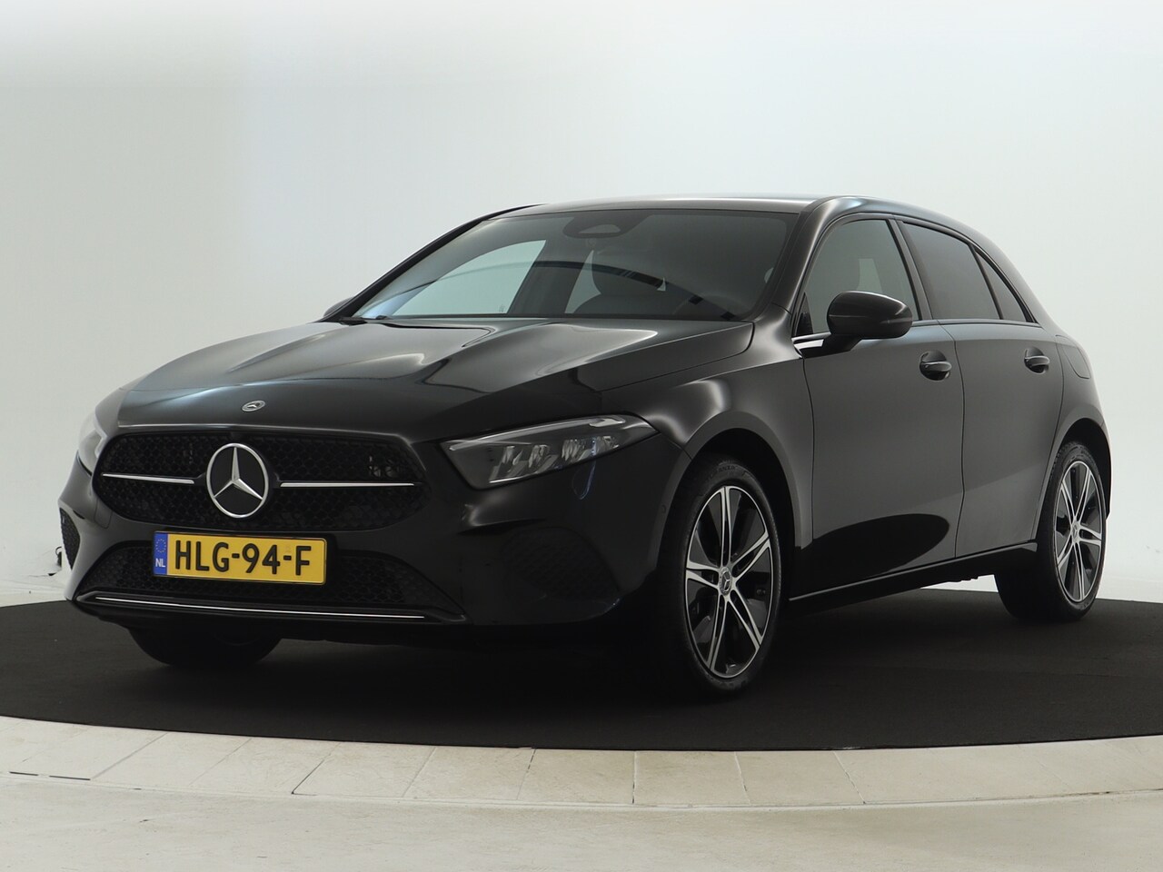 Mercedes-Benz A-klasse - 250 e Face Lift Plug-In Hybride Progressive Line Advanced | Night-Pakket | Burmester® Surr - AutoWereld.nl