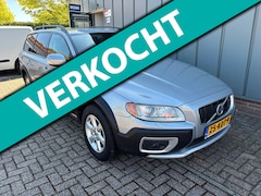 Volvo XC70 - 2.4 D5 Kinetic 4WD//CLIMATE//CRUISE//TREKHAAK//AUTOMAAT