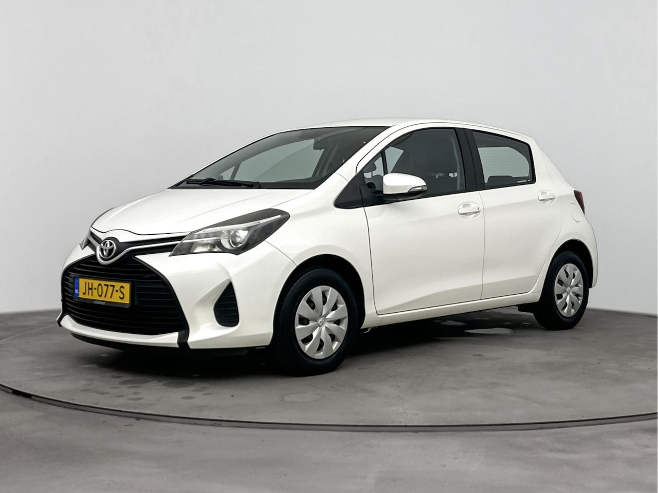 Toyota Yaris - 1.3 VVT-i Now 1.3 VVT-i Now - AutoWereld.nl