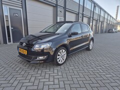 Volkswagen Polo - 1.2 BlueMotion Life Panoramadak*Bluetooth*Cruise control*Stoelverwarming
