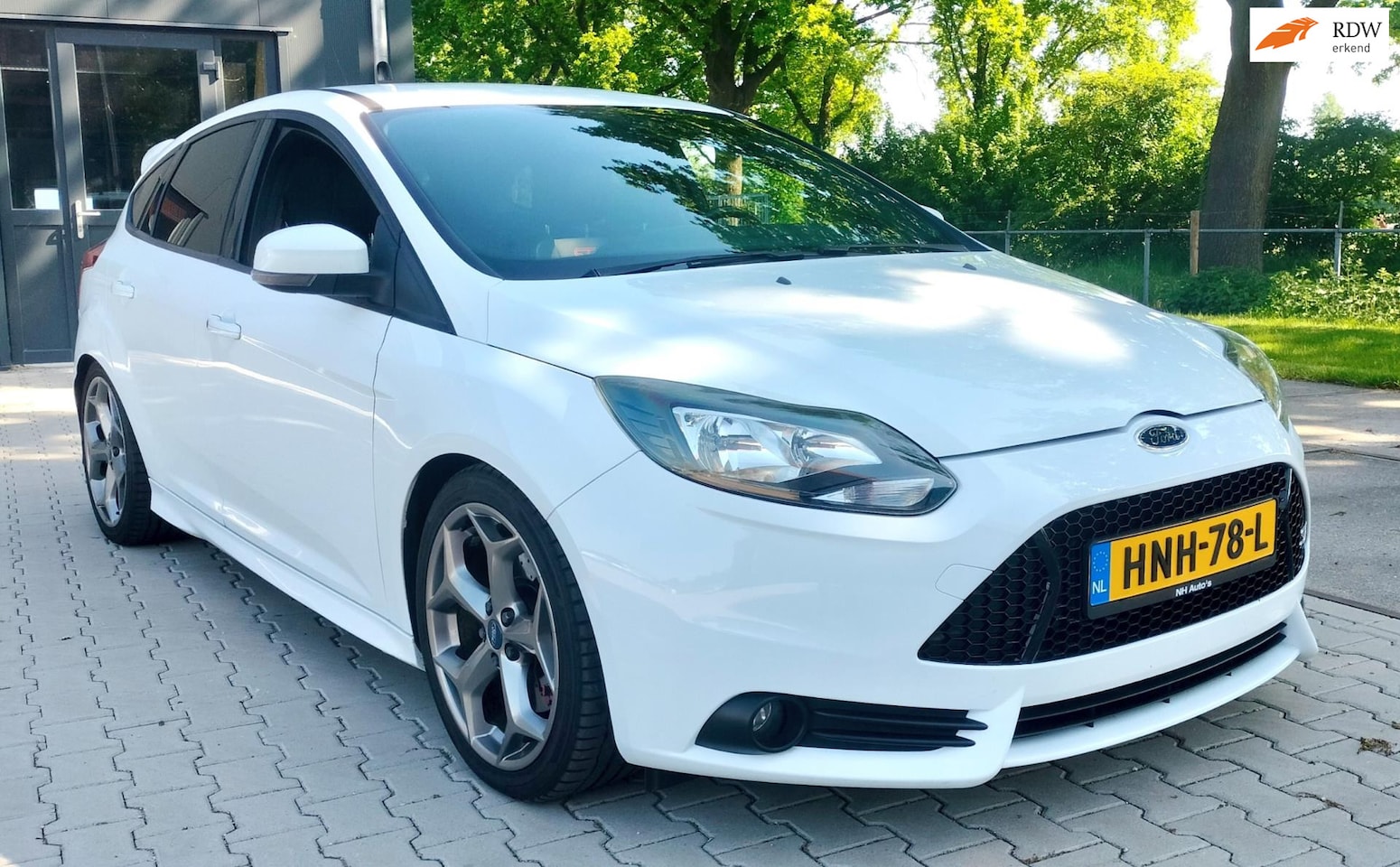 Ford Focus - 2.0 EcoBoost ST-2 250PK Eibach - AutoWereld.nl