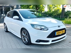 Ford Focus - 2.0 EcoBoost ST-2 250PK Eibach