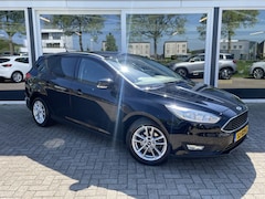 Ford Focus Wagon - 1.0 Lease Edition 50% deal 4.475, - ACTIE Trekhaak / Clima / Navi / Telefoon / Cruise