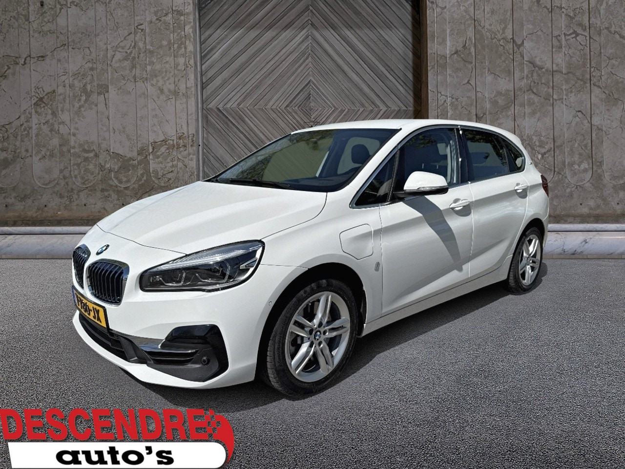 BMW 2-serie Active Tourer - 225xe iPerformance High Executive 225xe iPerformance High Executive - AutoWereld.nl