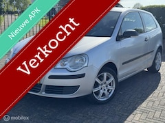 Volkswagen Polo - 1.2 LAGE KM
