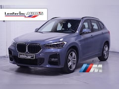 BMW X1 - sDrive18i Executive M Sport HUD Led koplampen NAP Shadowline Rijklaar