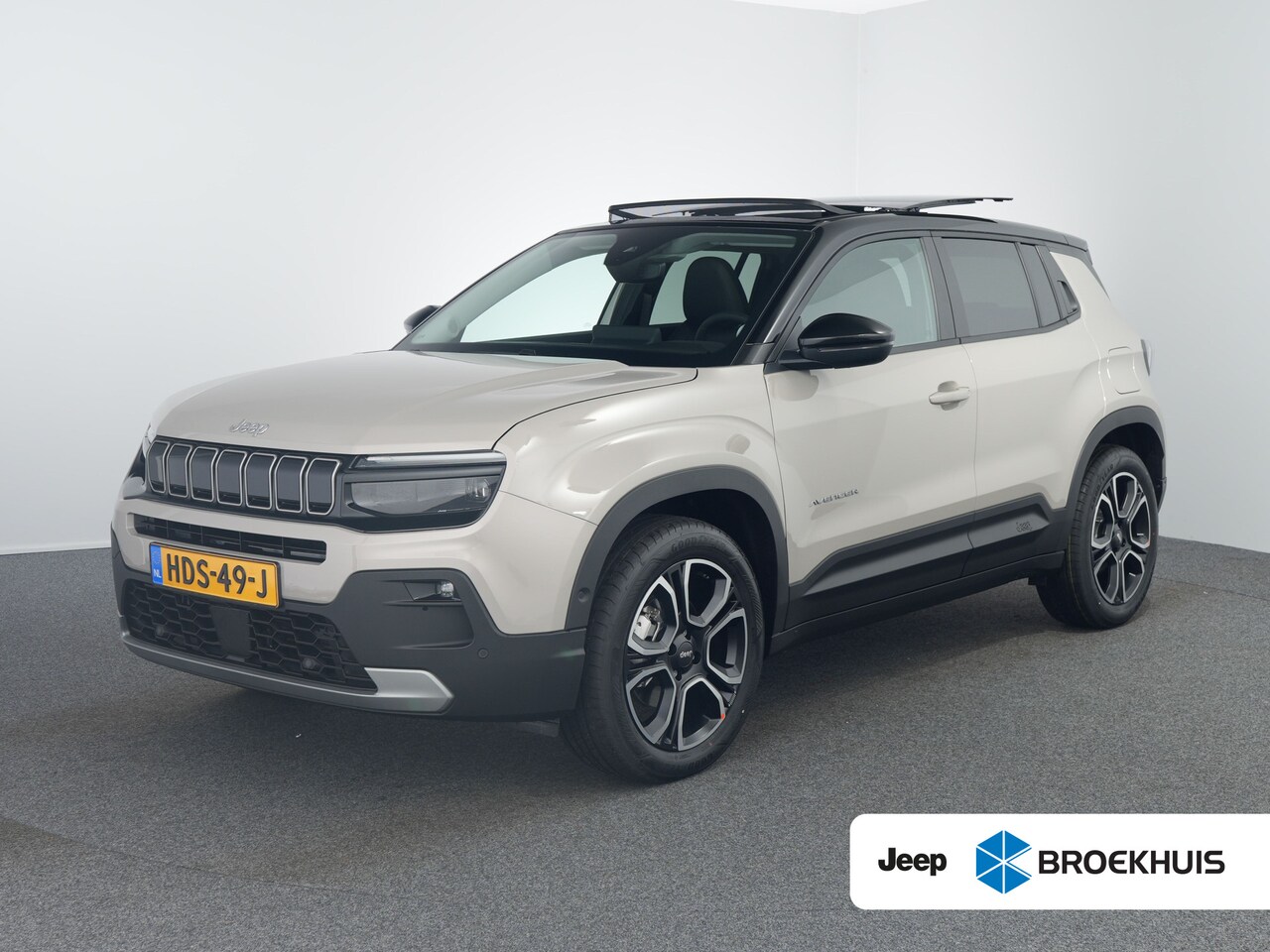 Jeep Avenger - Jeep Summit 54 kWh | Achteruitrijcamera | Afdaal assistent | Airco (automatisch) - AutoWereld.nl