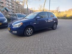 Hyundai Accent - 1.4i Dynamic Joy