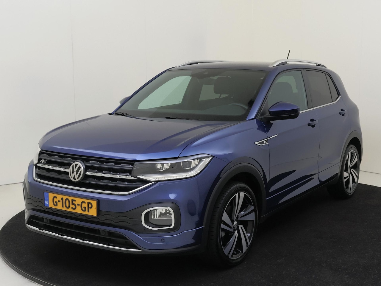 Volkswagen T-Cross - 1.0 TSI R-line | Achteruitrijcamera | Stoelverwarming | Keyless | LED verlichting | Adapti - AutoWereld.nl