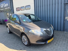 Lancia Y(psilon) - Ypsilon 0.9 TwinAir Silver Plus 2013 Airco NAP