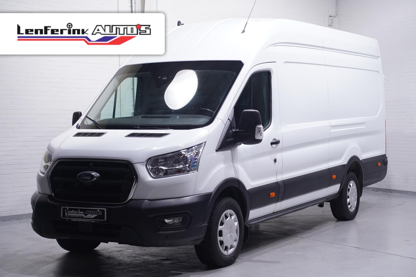 Ford Transit - 2.0 TDCI 130 pk L4H3 Trend va 299,- p/mnd Lease Navi, Camera, DAB+, Cruise Control, PDC V+ - AutoWereld.nl