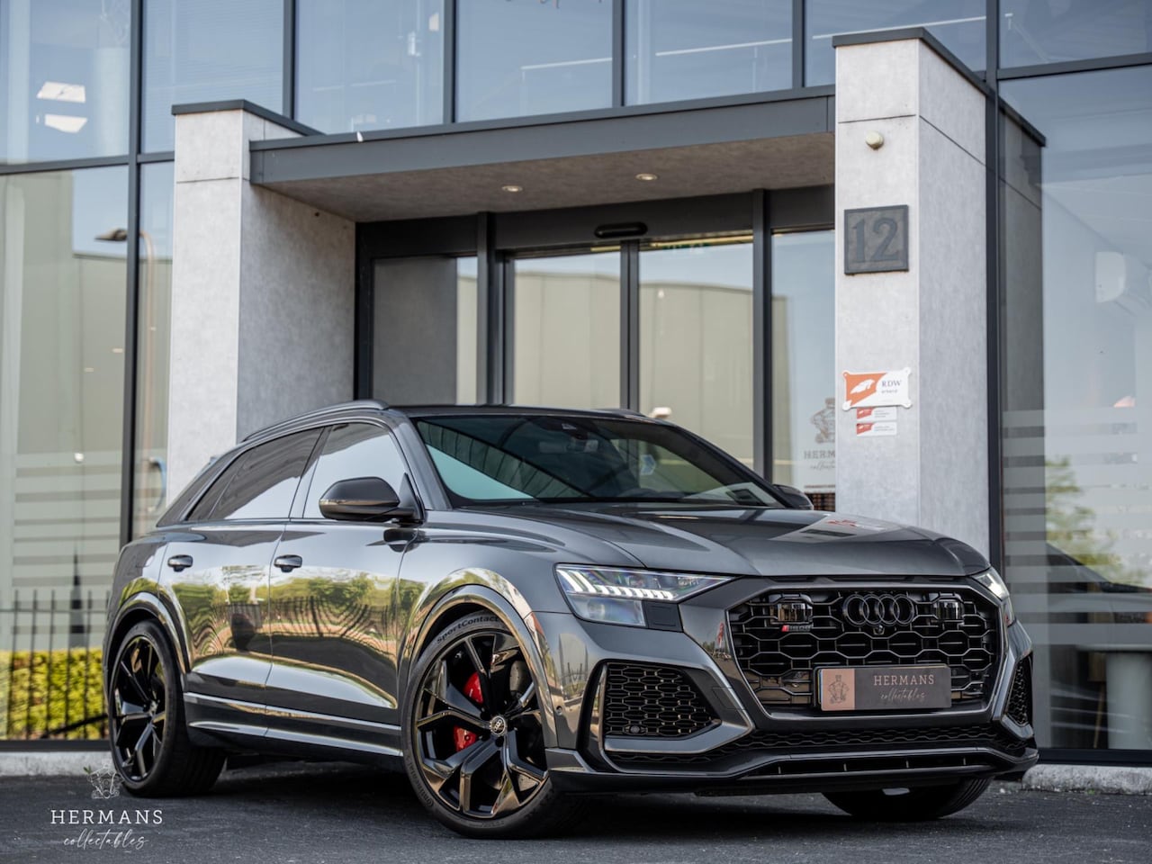 Audi RSQ8 - 4.0 TFSI quattro / Akrapovic / Ceramic / Carbon / Tow-Bar - AutoWereld.nl