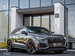 Audi RSQ8 - 4.0 TFSI quattro / Akrapovic / Ceramic / Carbon / Tow-Bar