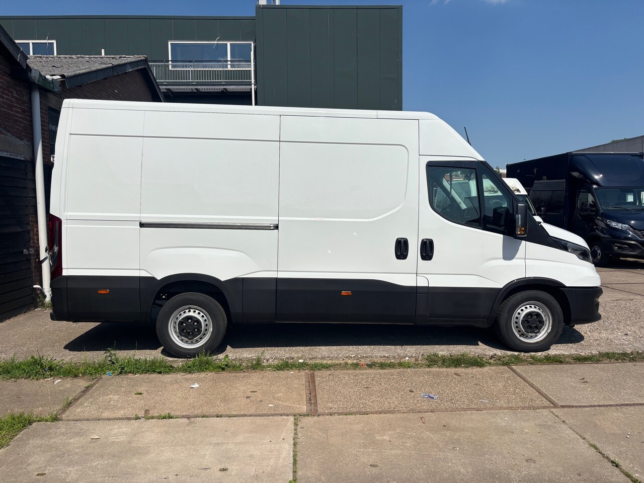 Iveco Daily - 35S14V 2.3 352L H2 MY 2023 AHG 3500 kg!