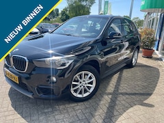 BMW X1 - sDrive 18i Cent. Exec., Nav, Pdc, Clima, All season