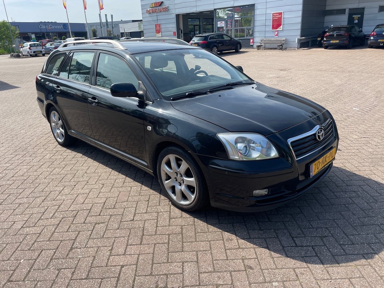Toyota Avensis Wagon - 2.0 VVTi Executive 2.0 VVTi Executive - AutoWereld.nl
