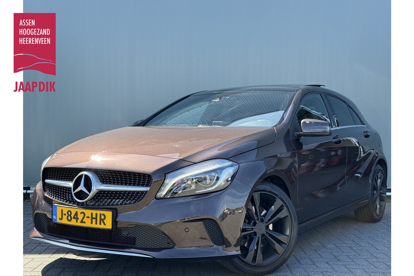 Mercedes-Benz A-klasse - 220 D 4MATIC AUTOMAAT / PANODAK / AIRCO / 4-MATIC / METALLIC LAK / LM VELGEN - AutoWereld.nl