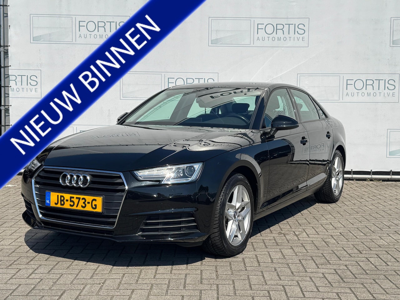 Audi A4 Limousine - 2.0 TFSI ultra Pro Line NL-AUTO | NAVI | WINTER+ZOMER BANDEN - AutoWereld.nl