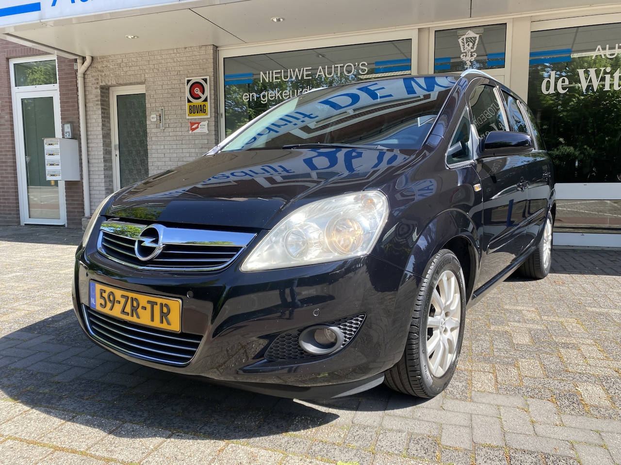 Opel Zafira - 2.2 Temptation 7 PERSOONS Airco/Stoel in hoogte verstbaar/Verwarmde elektr. buitenspiegels - AutoWereld.nl