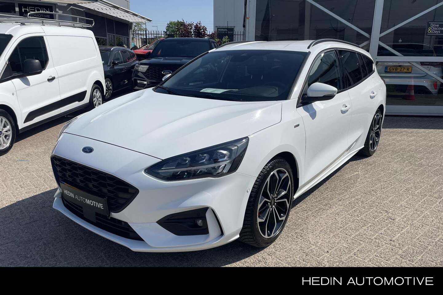 Ford Focus Wagon - 1.5 EcoBoost ST Line Business | Automaat | Trekhaak | Carplay | Camera | 18 Inch | Navi | - AutoWereld.nl
