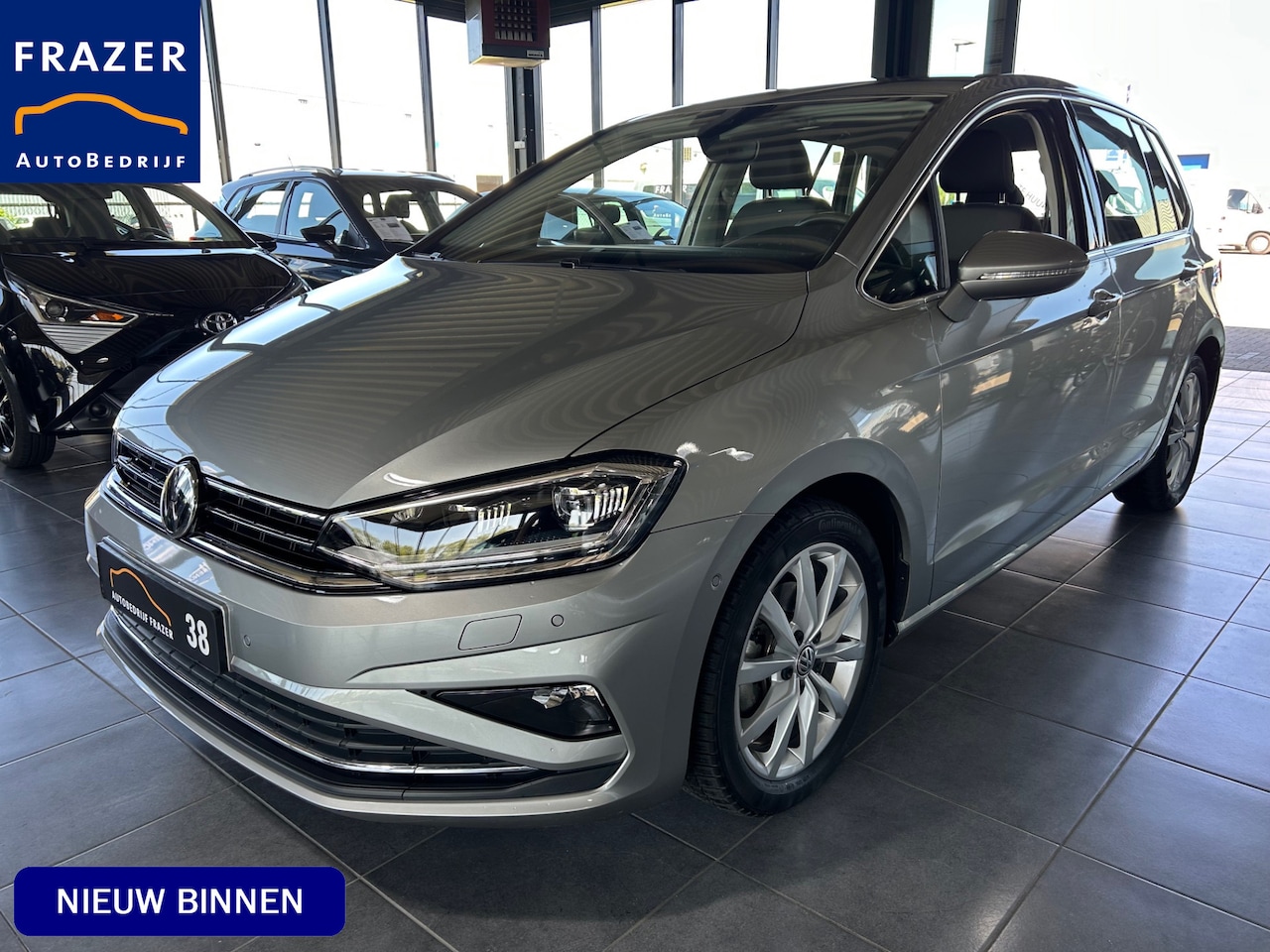 Volkswagen Golf Sportsvan - 1.5 TSI ACT AUTOMAAT HIGHLINE LED / NAVI / CRUISE / RIJKLAAR - AutoWereld.nl