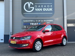 Volkswagen Polo - 1.2-12V Team 69PK Navi, Clima, Cruise, Trekhaak, Isofix, Pdc, Stoelverwarming, ElektrRamen