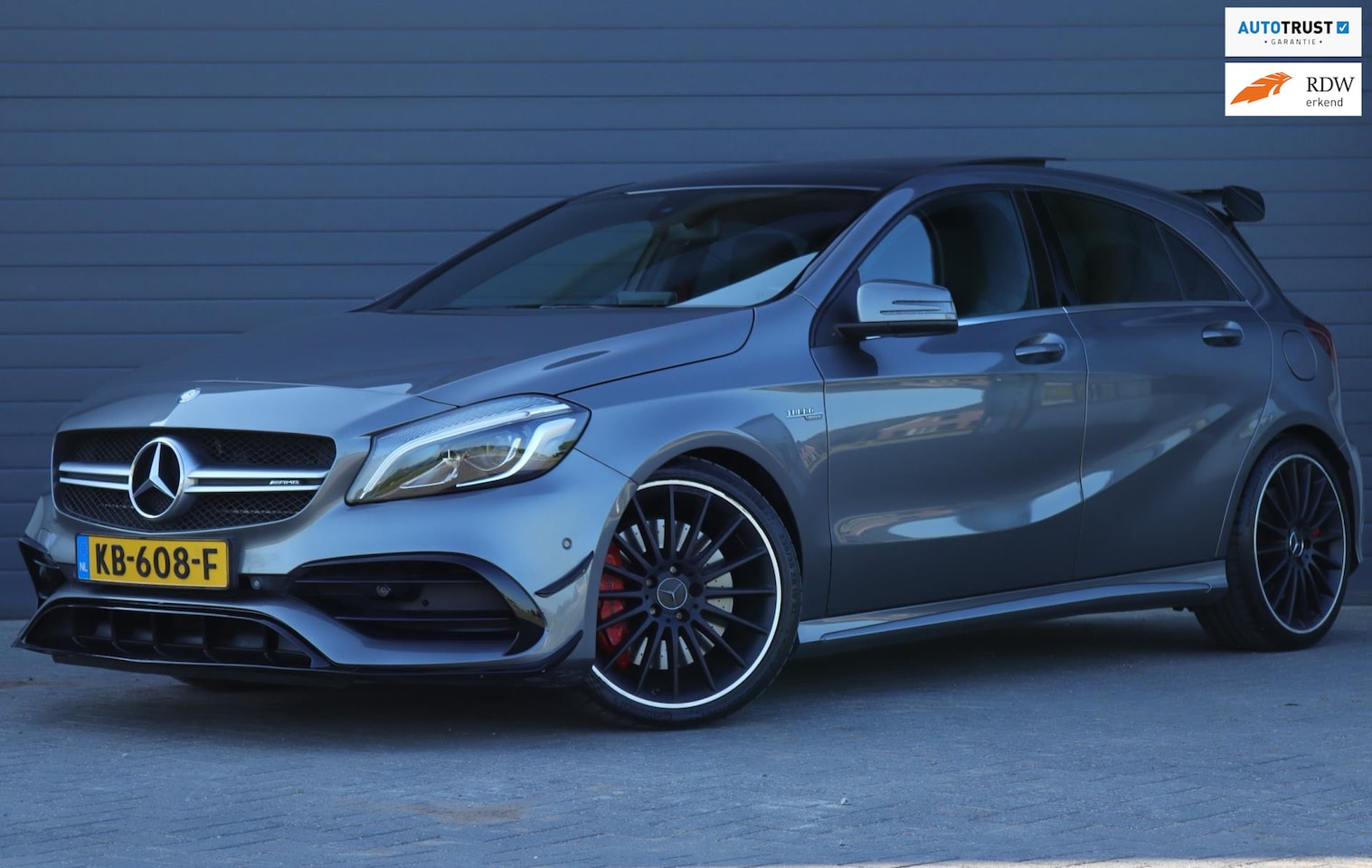 Mercedes-Benz A-klasse - AMG 45 4MATIC Orgineel NL / Pano / Aero / - AutoWereld.nl