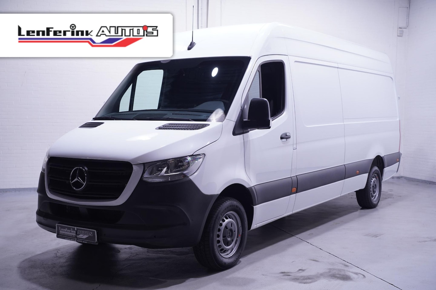 Mercedes-Benz Sprinter - 317 CDI 170 pk L3H2 Automaat Airco, Camera PDC V+A, Apple Carplay, Laadruimte Pakket, Geve - AutoWereld.nl