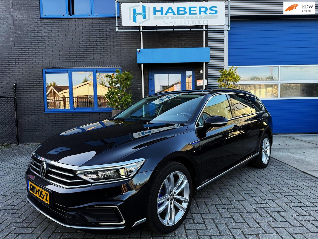 Volkswagen Passat Variant - 1.4 TSI PHEV GTE Business 231PK|Face Lift|Virtual|DSG|IQ Light|Camera|Trekhaak|Memmory|ACC - AutoWereld.nl