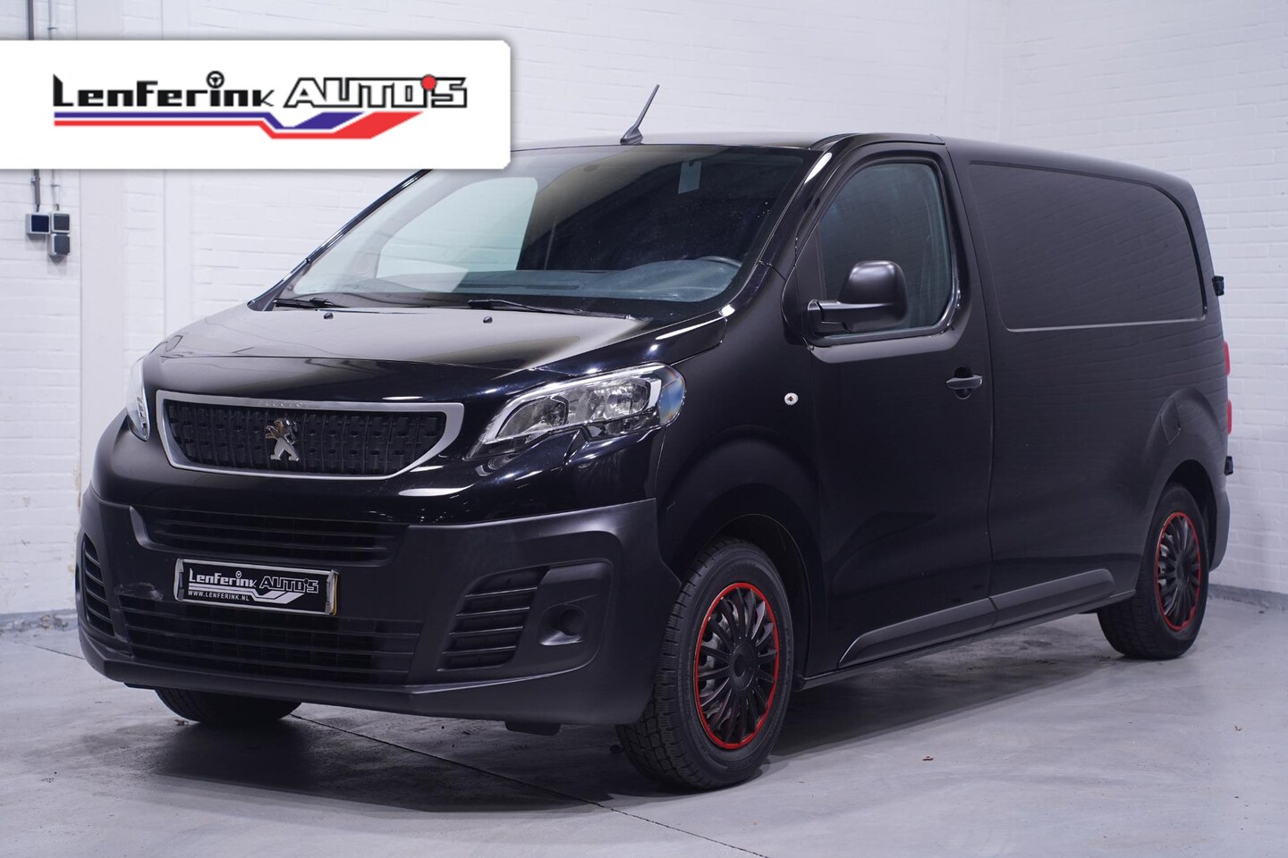 Peugeot Expert - 1.6 BlueHDI 95 pk L2H1 Navi, Trekhaak Airco, Cruise Control, Laadruimte Pakket, PDC achter - AutoWereld.nl