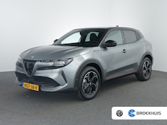 Alfa Romeo Junior - Elettrica Speciale 54 kWh | Achteruitrijcamera | Airco (automatisch) | Apple Carplay/Andro