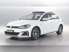 Volkswagen Golf - GTE 1.4 TSI 204pk PHEV / Panoramadak / Trekhaak / Adaptive Cruise