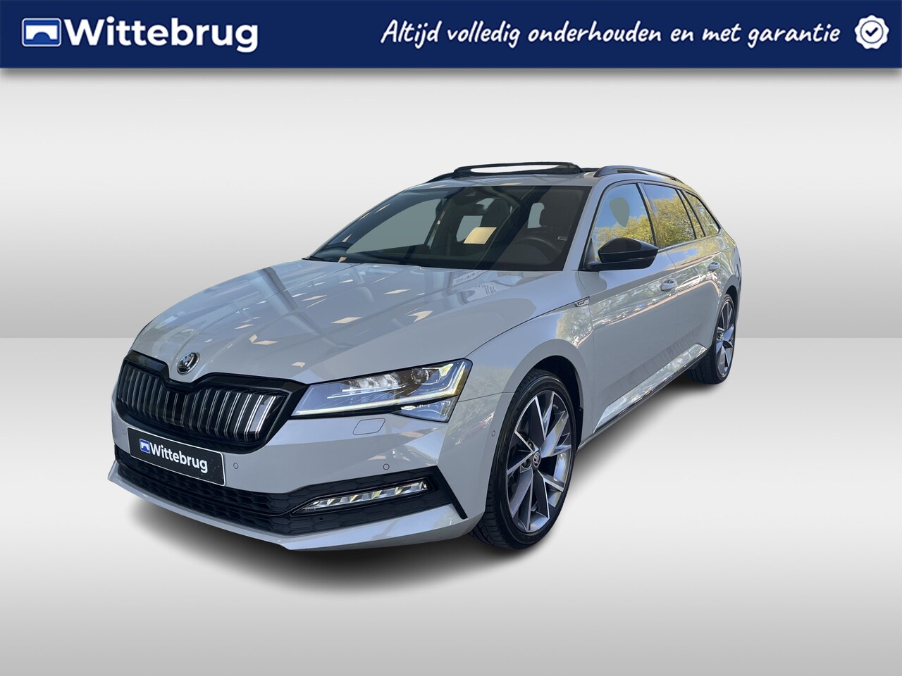 Skoda Superb Combi - 1.4 TSI 218pk DSG iV Sportline Business / Panoramadak / Virtual Cockpit / Matrix LED / Sta - AutoWereld.nl