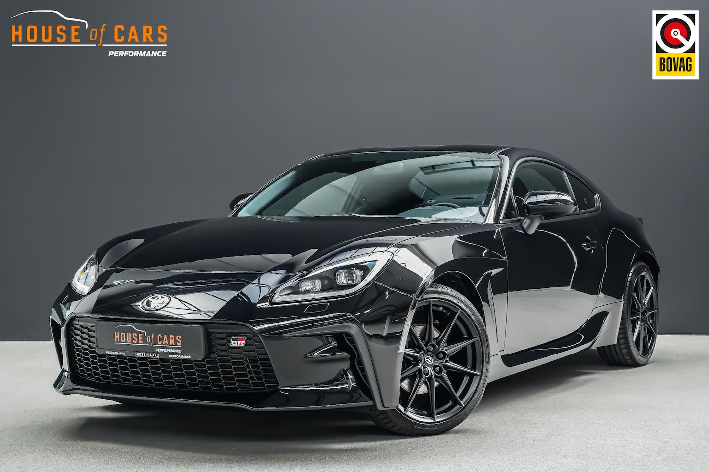 Toyota GR86 - 235pk 2.4 Premium AUTOMAAT |Apple Carplay|blind spot|sportstoelen|camera|bluetooth|cruise - AutoWereld.nl