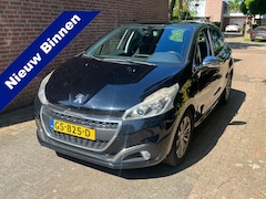 Peugeot 208 - 1.2 110Pk Allure. Navi, Clima, Cruise, 16"LMV, Haak 1150kg