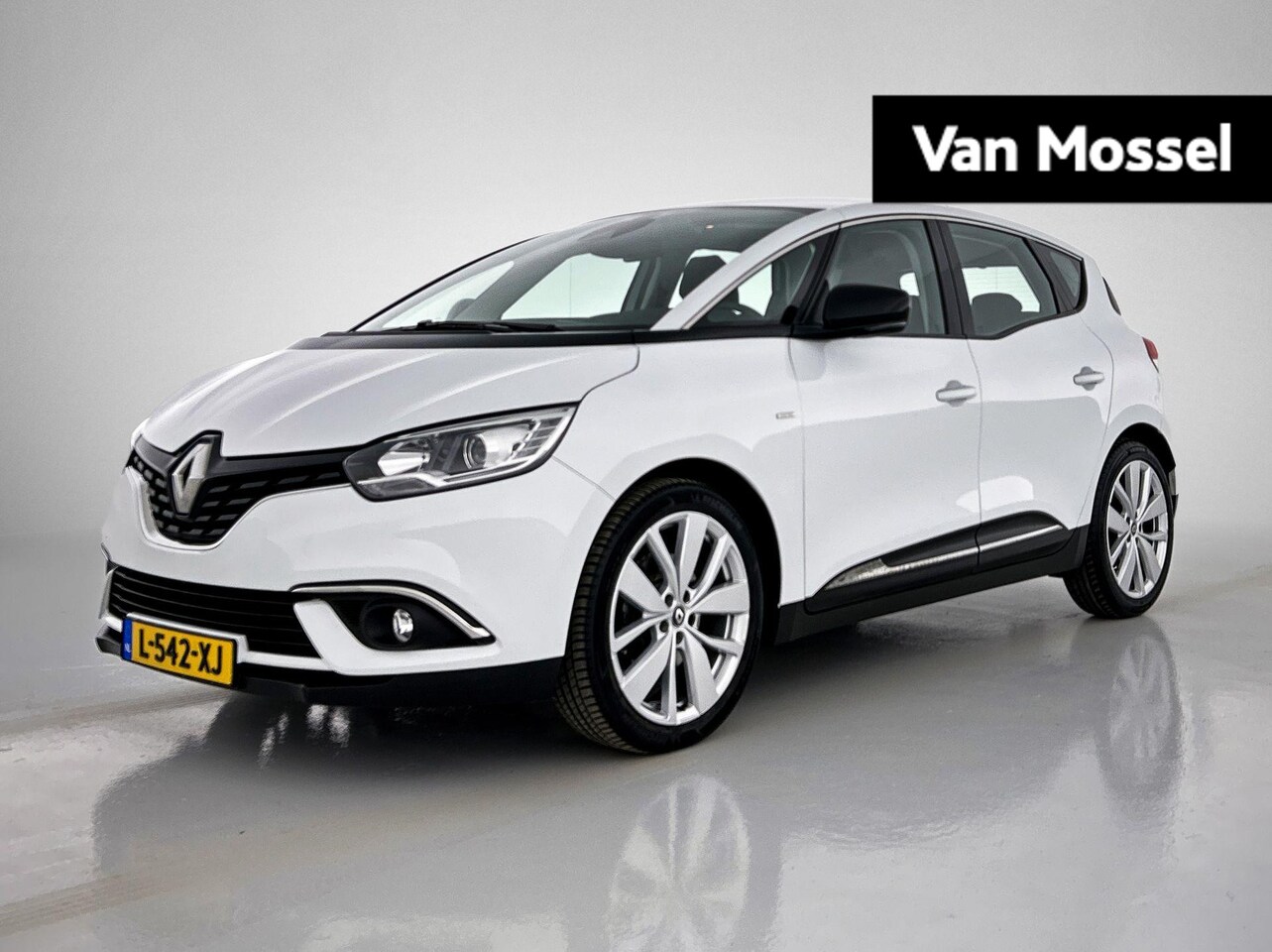 Renault Scénic - 1.3 TCe Limited | Navigatie | Parkeersensoren | Airco - AutoWereld.nl