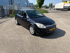 Opel Astra - 1.6 Temptation