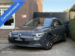 Volkswagen Golf - 1.5 eTSI Style