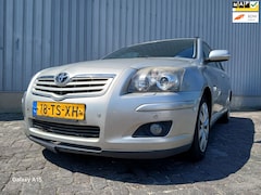 Toyota Avensis Wagon - 1.8 VVTi Terra SCHADEAUTO
