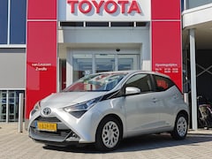 Toyota Aygo X - X-PLAY 5-DEURS AIRCO DAB BLUETOOTH CAMERA APPLE/ANDROID NL-AUTO