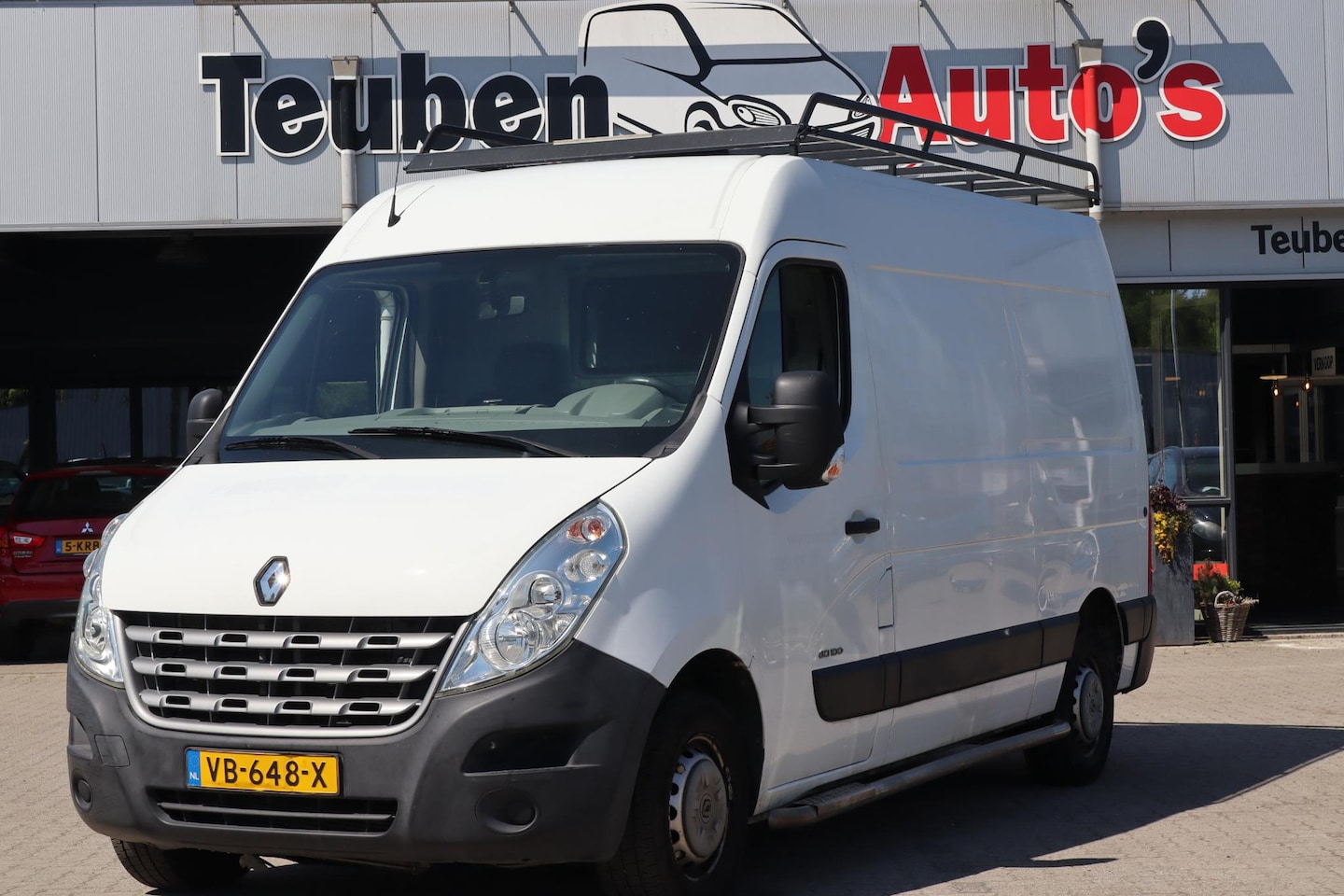 Renault Master - T35 2.3 dCi L2H3 Eco Airco, Imperiaal, Elektrische ramen, Trekhaak, Sidebars - AutoWereld.nl