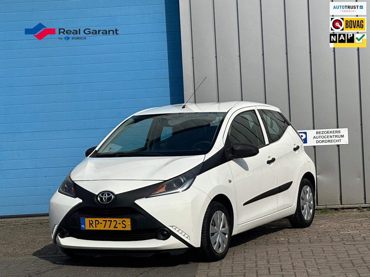 Toyota Aygo - 1.0 VVT-i x-fun Airco eerste eig dealer ond - AutoWereld.nl