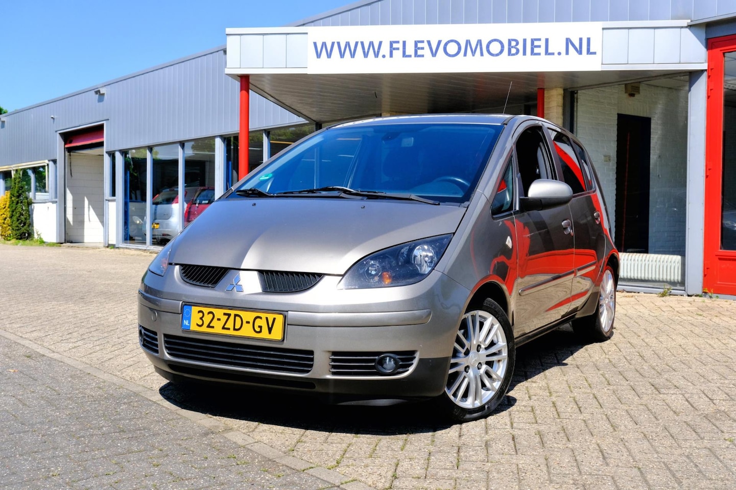 Mitsubishi Colt - 1.5 Sky 5-drs Pano|Airco|LMV - AutoWereld.nl