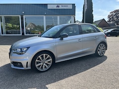 Audi A1 Sportback - 1.2 TFSI Admired, Navigatie, Ned. auto