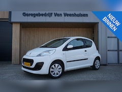 Peugeot 107 - 1.0 68pk 3Drs Access Accent Airco Radio/cd/aux *NL auto* 88101km 2e Eigenaar