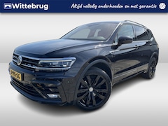 Volkswagen Tiguan Allspace - 1.5 TSI R-Line 150pk DSG / 7 persoons / Panoramadak / Navigatie / Leder / Camera / 20"LM V