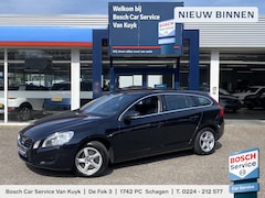 Volvo V60 - 2.0T Momentum / Automaat / NL-Auto / 203 PK / Vol-Leder / Adaptieve Cruise-Control / Elect