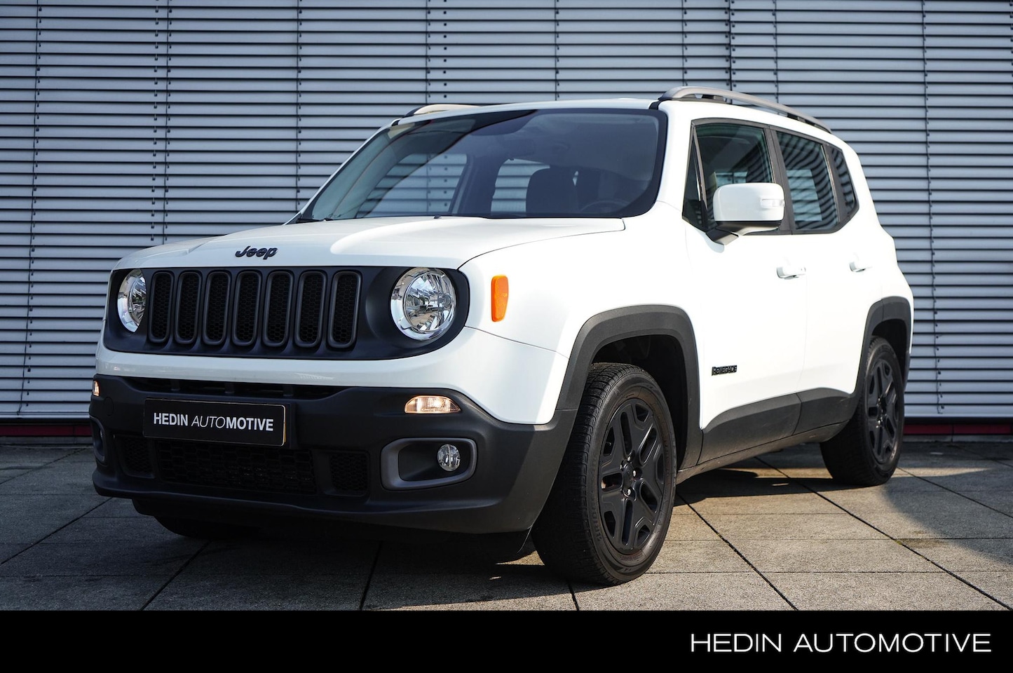 Jeep Renegade - 1.4 MultiAir Longitude | Stoelverwarming | Navigatie | Parkeer Sensoren | Cruise Control | - AutoWereld.nl